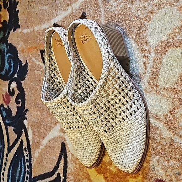 Healed clogs - Picture 2 of 4